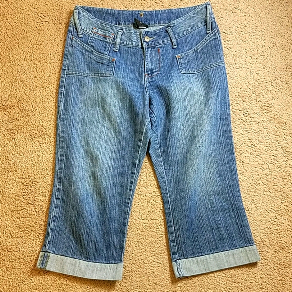FUBU cropped graphic blue jeans size 9/10
